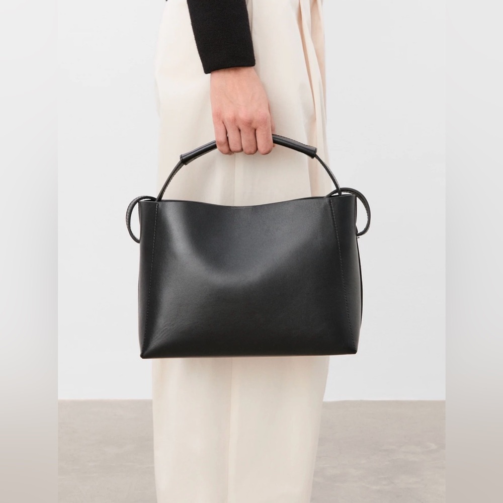 Flattered Hedda Midi Handbag Leather Black - New